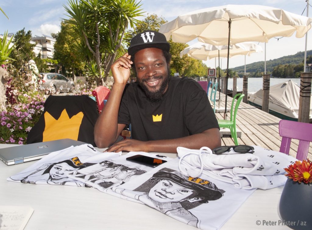 Hier am Rheinufer denkt sich Francis Batali neue Designs für sein Schaffhauser Street-Fashion Label aus.