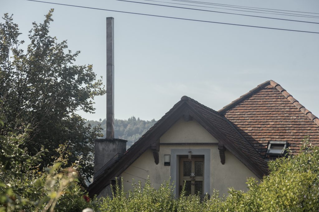 Willis Brotladen an der Kamorstrasse 15: für viele im Quartier eine Institution, das Holzofenbrot ein Stück Lebens­qualität. Fotos: Robin Kohler