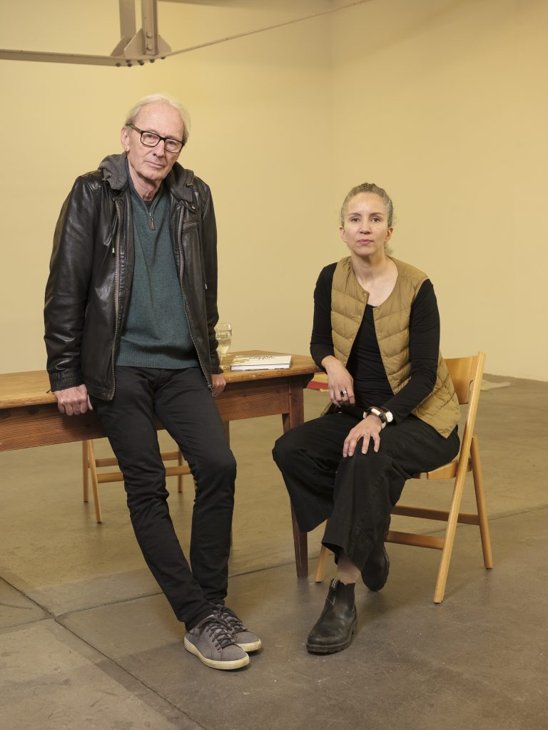 Hans Fässler und Sasha Huber in der Kunsthalle Vebikus. Fotos: Claude Hurni